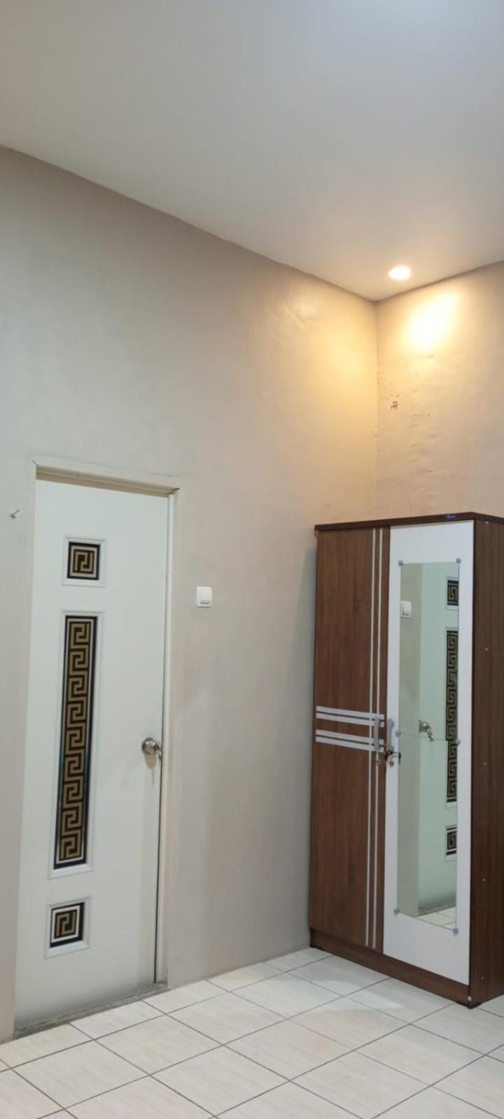 Guest House & Kos Munirah Sungai Lutus Екстериор снимка